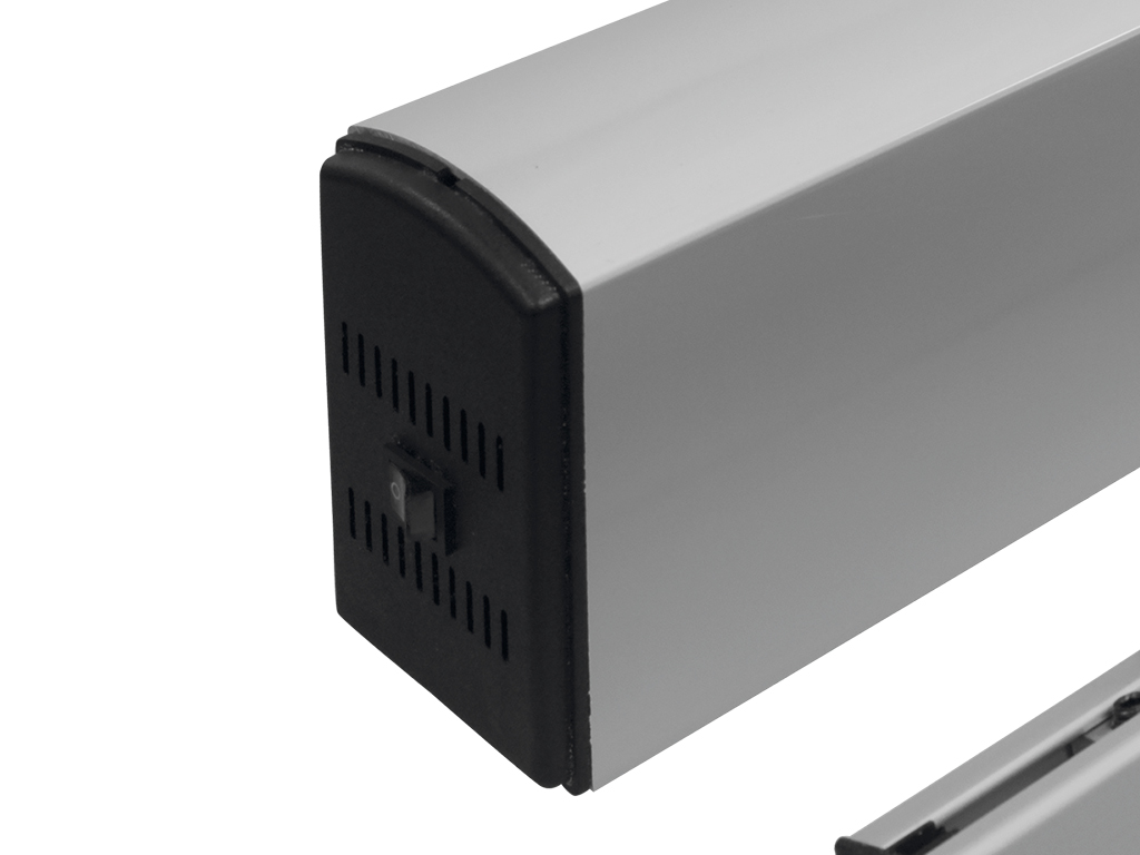 电源按钮位于驱动器外壳上，方便操作